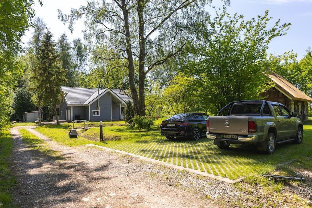 Modern Villa With Sauna & Hot Tub Hiiumaa Extérieur photo