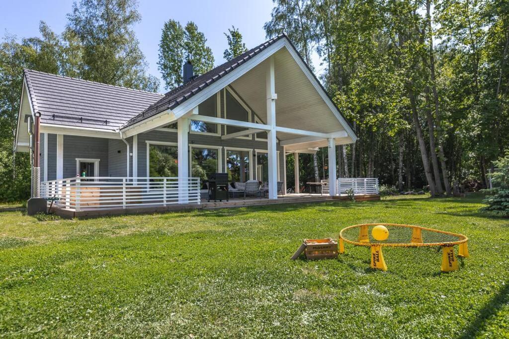 Modern Villa With Sauna & Hot Tub Hiiumaa Extérieur photo