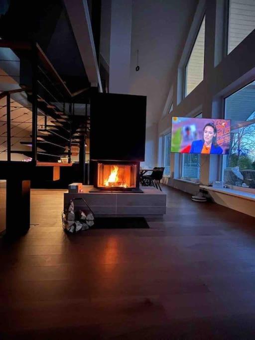 Modern Villa With Sauna & Hot Tub Hiiumaa Extérieur photo